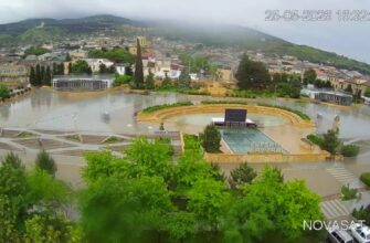 Площадь Свободы в Дербенте