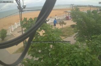 Пляж и набережная в Каспийске